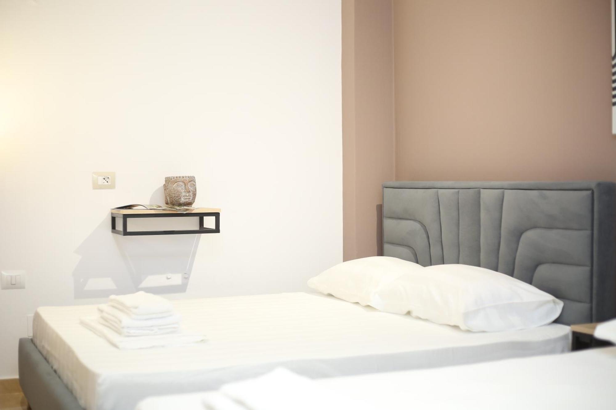 Tekb & Apartament Wlora