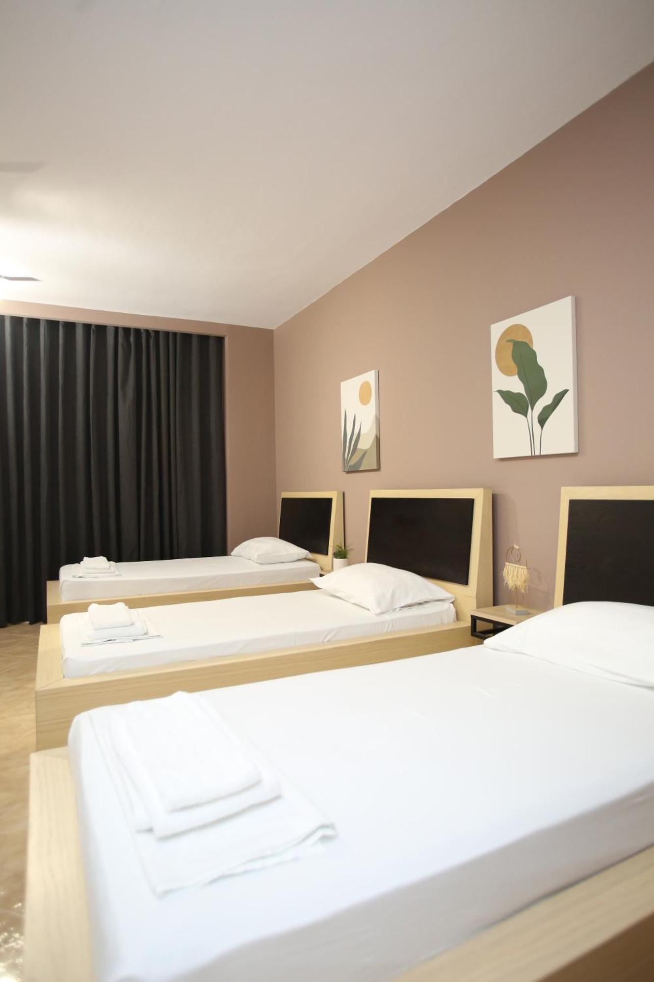Apartament Tekb & *